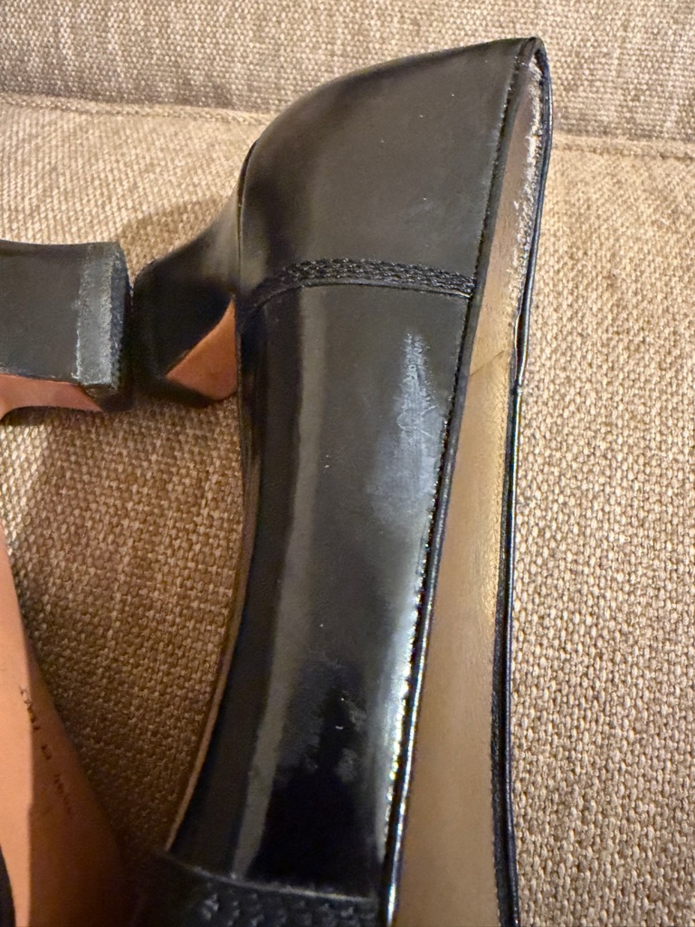 Salvatore Ferragamo Black Leather Pointed-Toe Pumps with Gloss Cap - Picture 4 of 8